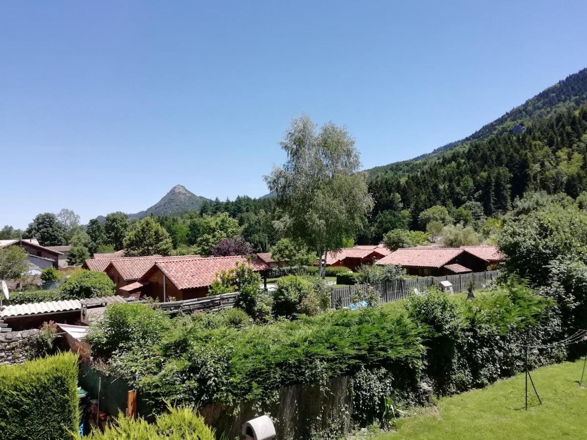 Vila Le Rouge Robin Fougax-et-Barrineuf Exteriér fotografie